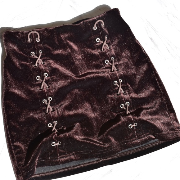 Forever 21 Dresses & Skirts - Forever 21 Brown Velour Boho Lace Up Skirt Forever 21 Dresses & Skirts - Forever 21 Brown Velour Boho Lace Up Skirt